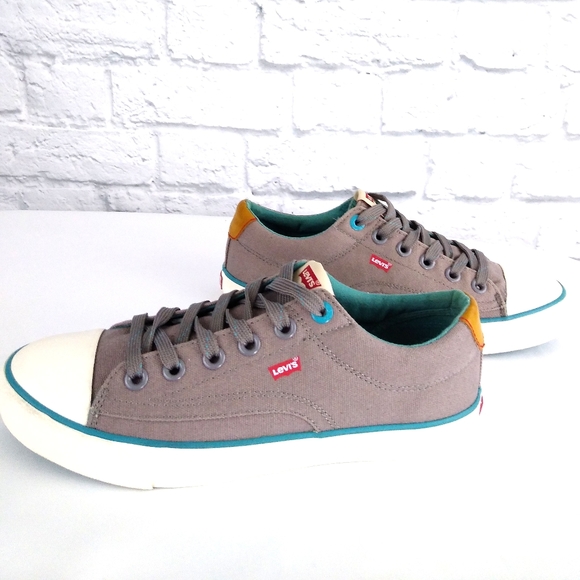 Levi's Shoes - Vintage 90's Levi's Canvas Sneakers Size 9